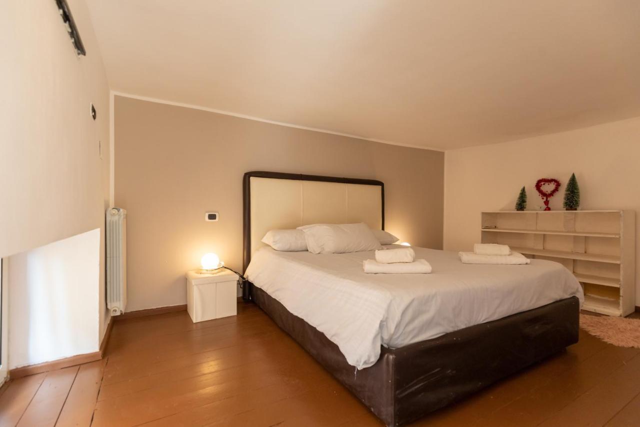 Apartment With Sea View With 2 Lifts Above Montesanto! 나폴리 외부 사진