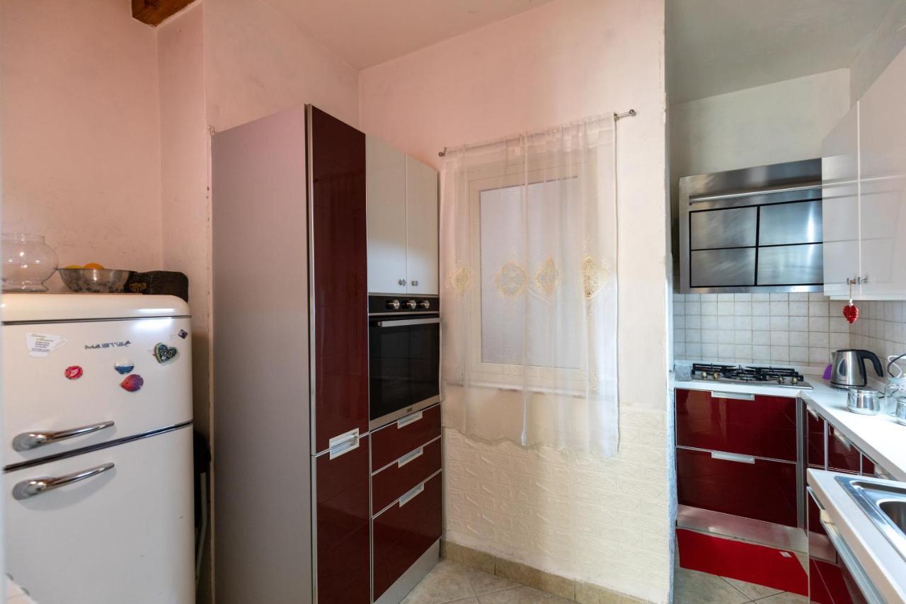 Apartment With Sea View With 2 Lifts Above Montesanto! 나폴리 외부 사진