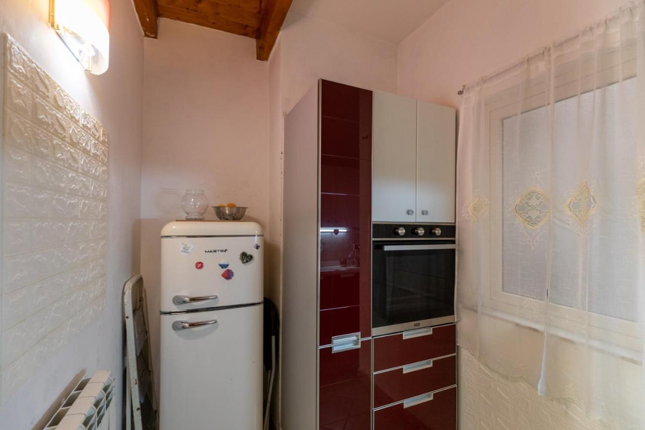Apartment With Sea View With 2 Lifts Above Montesanto! 나폴리 외부 사진