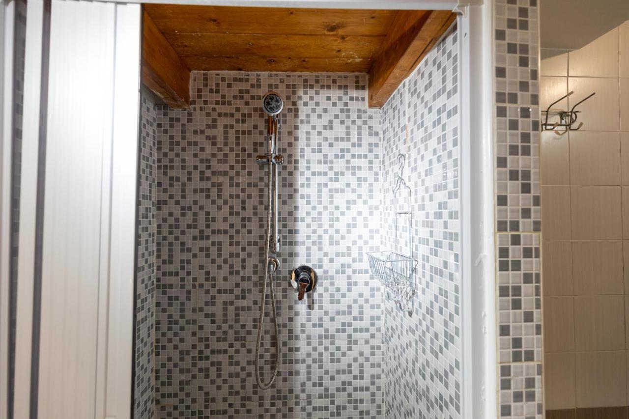 Apartment With Sea View With 2 Lifts Above Montesanto! 나폴리 외부 사진